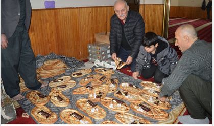 Siirt'te bir asırlık hayır geleneği Şeyh Halef Camii’nde sürdürülüyor
