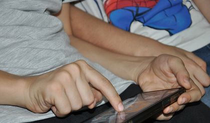 Uzmandan sosyal medya uyarısı: 15 yaş sınırı önemli ama denetim şart