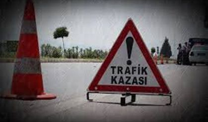 Anne baba ve 3 çocuğu kazada hayatını kaybetti