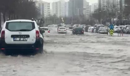 Diyarbakır sağanağa teslim: Altyapı yine sınıfta kaldı