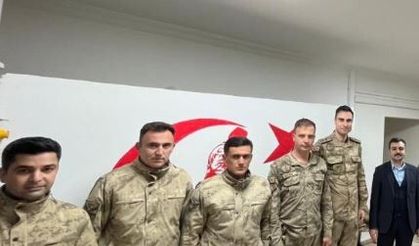 Diyarbakır'da Kaymakam, askerle iftarda bir araya geldi