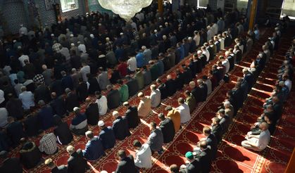 Ramazanın özellikle son 10 günü itikâf ve ibadetle geçirilmeli