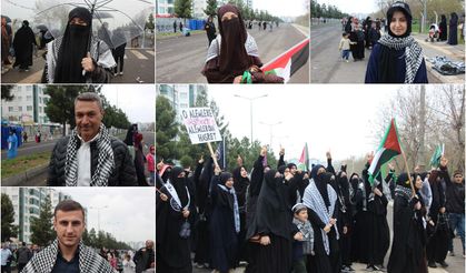 Mevlid-i Nebi etkinliğine farklı şehirlerden katılan vatandaşlar duygularını paylaştı