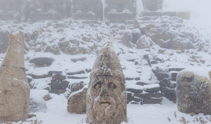 Nemrut Dağı'nda mayısta kar sürprizi