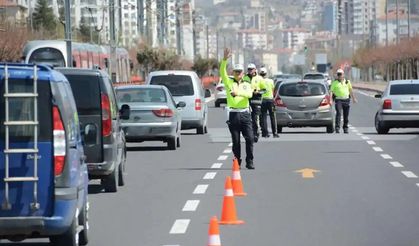 Trafikte işlem gören araç sayısı düştü