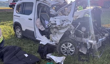 Erzurum'da feci kaza: Bebek dahil 3 ölü, 4 yaralı