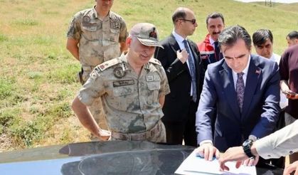 Vali, bin 200 askerin şehit olduğu mekanı ziyarette bulundu