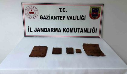 Gaziantep'te İbranice yazılı 5 tarihi eser kitap ele geçirildi