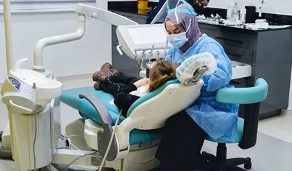 Sağlıklı dişlerin temeli çocuklukta atılıyor