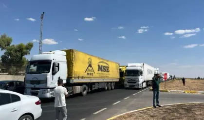 3 gündür elektrikleri yok, Uluslararası İpekyolu'nu kapattılar
