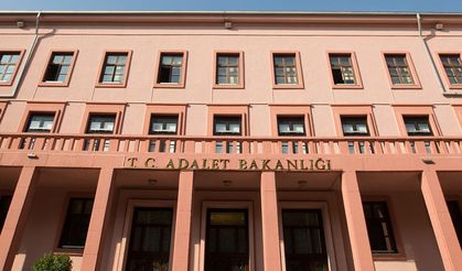 Adalet Bakanlığı: Fon soruşturması delillerin gösterdiği istikamette sürdürülüyor
