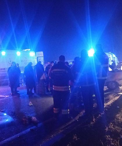 Diyarbakır'da trafik kazası: 2'si ağır 3 yaralı