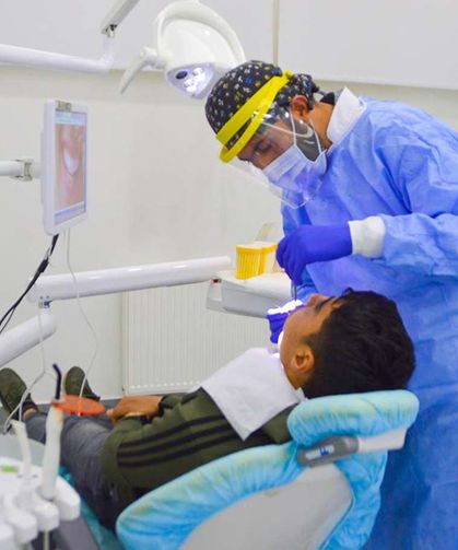 Ağız ve diş sağlığı için şekerli gıdalardan sonra kazein içeren ürünler tüketin