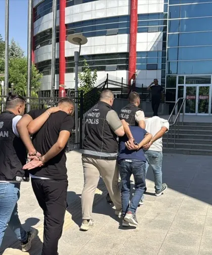 Adıyaman'da uyuşturucu operasyonunda 3 şüpheli tutuklandı