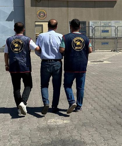 Çeşitli suçlardan araması bulunan 2 kişi tutuklandı