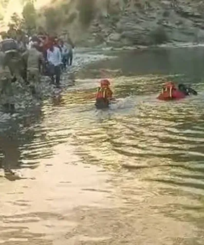 Bitlis’te dereye giren genç boğularak hayatını kaybetti