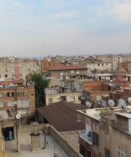 Kaynartepe’de kentsel dönüşüm çağrısı: Ya dönüşüm ya doğal gaz!