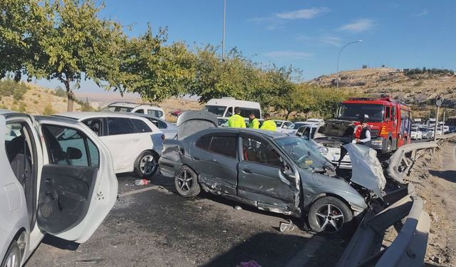 Şanlıurfa’da zincirleme trafik kazası: 10 yaralı