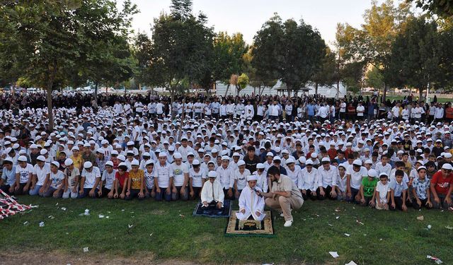 Batman'da çocuklar namaz eğitim programına davet edildi