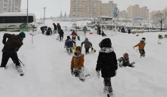 Li 4 bajaran ji perwerdehîyê re navber hat dayîn