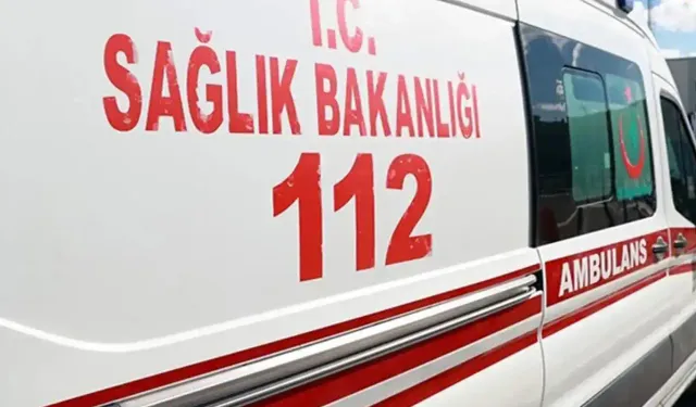 Otomobil tıra arkadan çarptı: 1ölü, ikisi çocuk 4 ağır yaralı