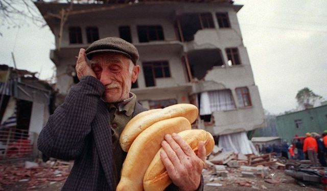 Düzce Depremi’nin üzerinden 24 yıl geçti