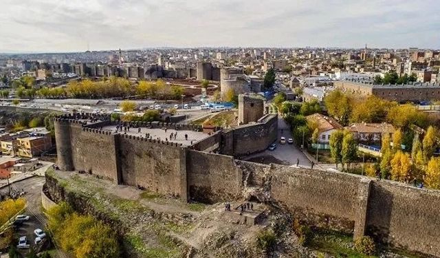 Diyarbakır'a neden "Amed" deniyor?