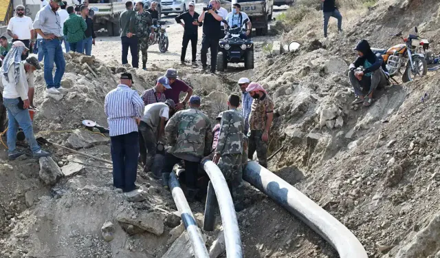 Rejîma sîyonîst êrişên Humusê kir