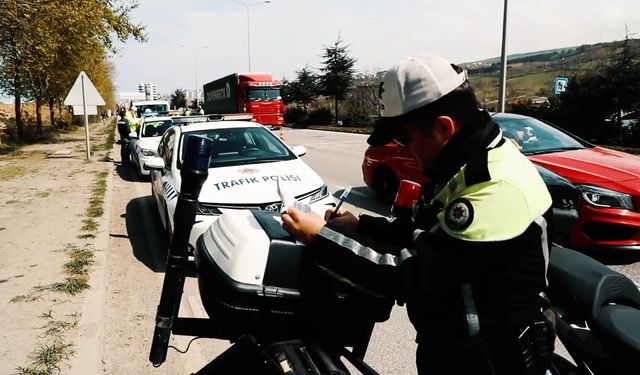 Bakan Yerlikaya duyurdu: Trafikte ağır yaptırımlar geliyor
