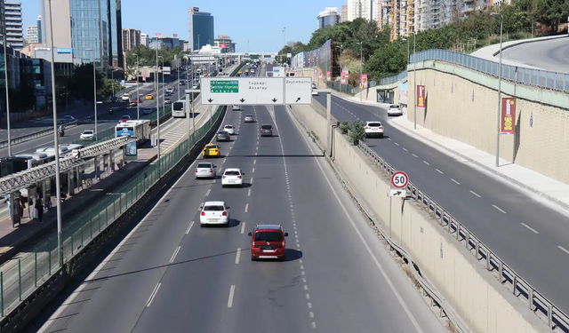 Orta şerit kullanımına ceza yok! Açıklama yapıldı