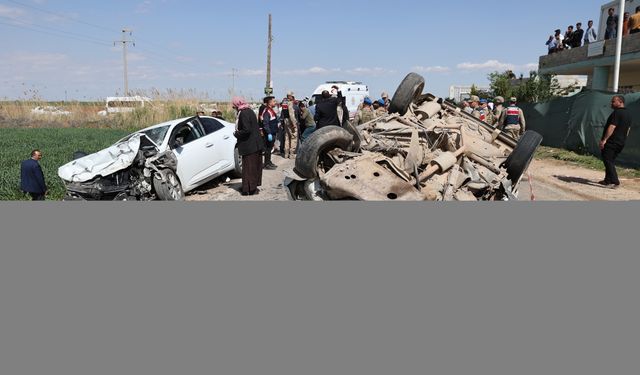 Şanlıurfa'da trafik kazasında 3 kişi öldü, 2 kişi yaralandı