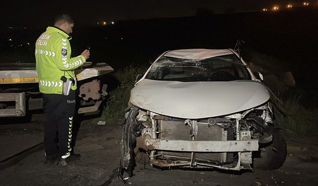 Diyarbakır'da otomobil şarampole devrildi: 1 ölü, 3 yaralı