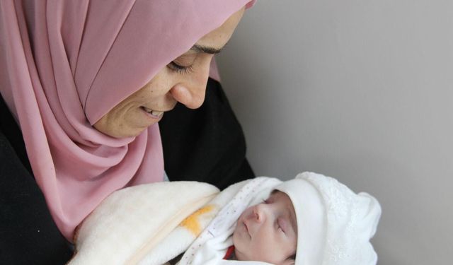 Doğum izni düzenlemesine sosyal destek hükümleri eklendi