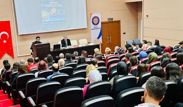 “Bir Eğitimcinin Turizm Yolculuğu” konferansı düzenledi