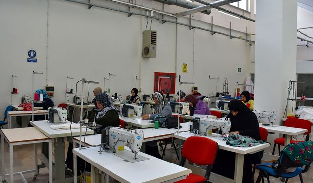 Diyarbakır’da tekstil kurslarına kadınlardan yoğun ilgi