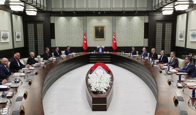 Kabine toplandı