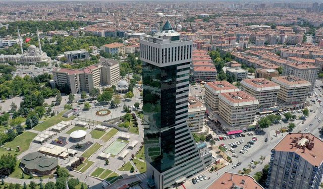 Komyapı, TOKİ ile 2,5 milyar liralık yeni konut projesi için sözleşme imzaladı