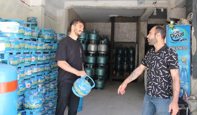 Tüp fiyatları el yakıyor: Vatandaş bahçede ateşle yemek yapma noktasına geldi