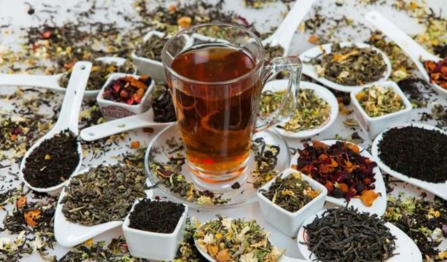 Bitki çayları faydalarıyla olduğu kadar riskleriyle de dikkati çekiyor
