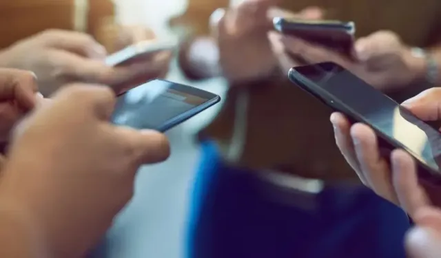 BTK'dan kritik uygulama: Milyonlarca cep telefonu 3 ay sonra kapanacak mı?