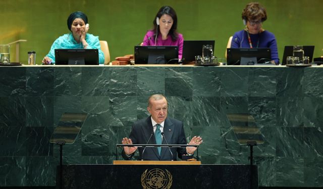 Erdoğan'dan İran'ın nükleer programına diplomatik destek