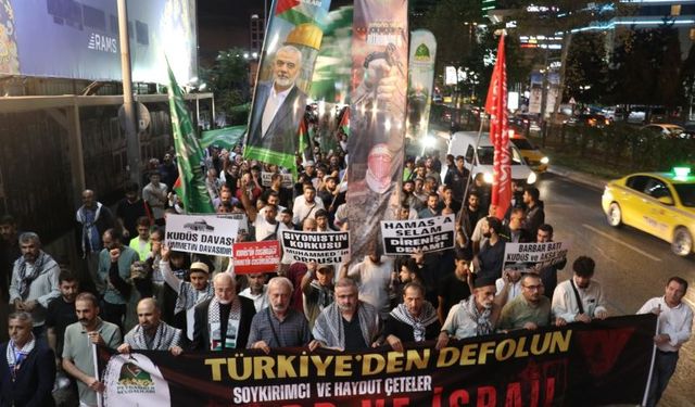 İstanbul, Küresel Sumud Filosu'na destek için meydanlara indi