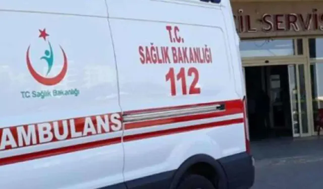 Kilis'te ticari araç otomobile çarptı; 6 kişi yaralandı
