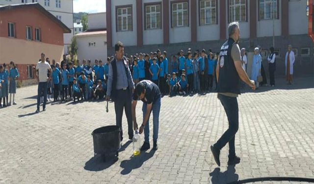 Solhan yatılı bölge okulunda yangın eğitimi