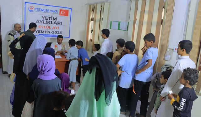 Yetimler Vakfı, Yemen'de eylül ayı yetim aylıklarını dağıttı