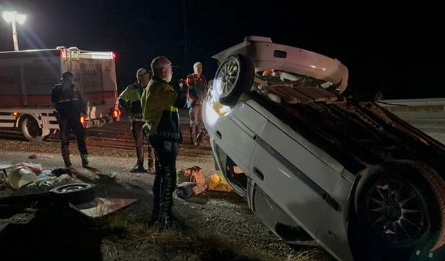Adıyaman'da otomobil şarampole devrildi: 4 ağır yaralı