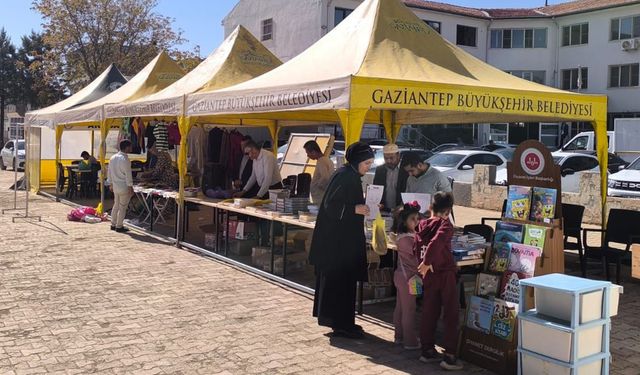 Araban'da Gazze'ye destek için 'hayır çarşısı' açıldı