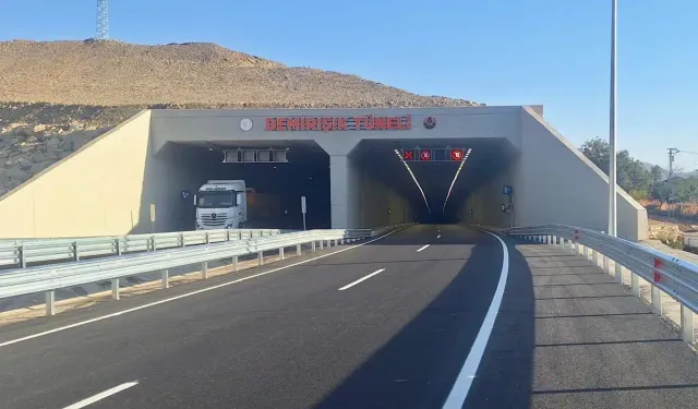 Bitlis-Baykan kara yolu hizmete açıldı