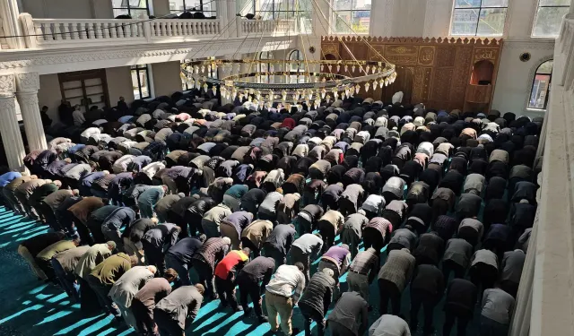 145 aday din görevlisi için mezuniyet töreni yapıldı