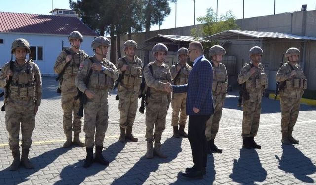 Diyarbakır'da silah operasyonu: G3 otomatik silah, Kalaşnikof şarjörü...